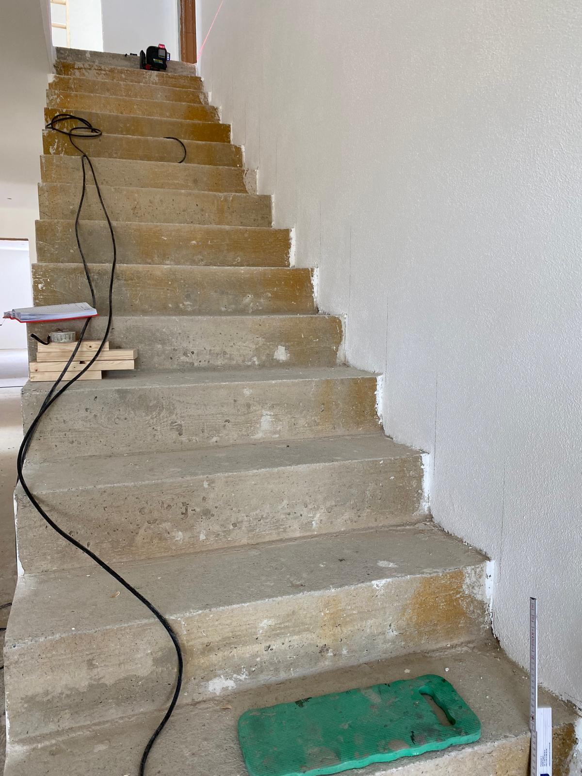 Treppenbelag & Terrassenplatten – Vorher 2
